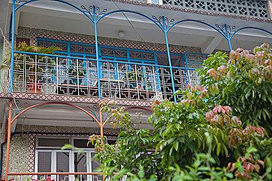 RTX 5090 IGN 7分：新性能之王，但代际提升太小